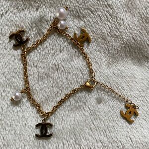 Gold and Pearl Bracelet